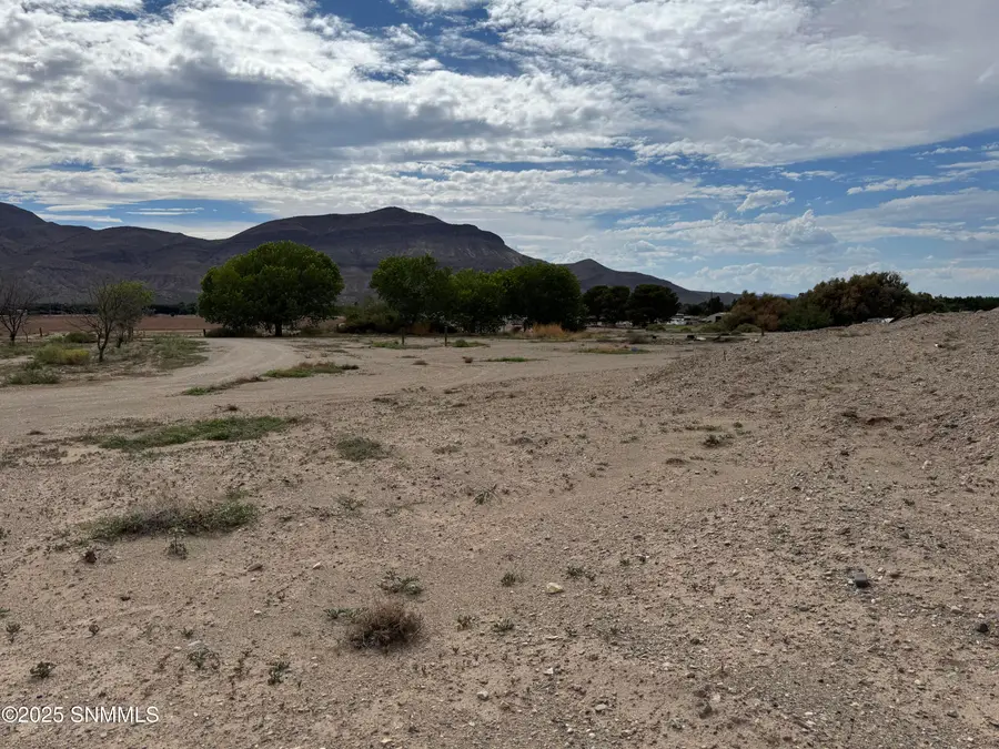 10081 Embarcadero Road, Las Cruces, NM 88007 - #2