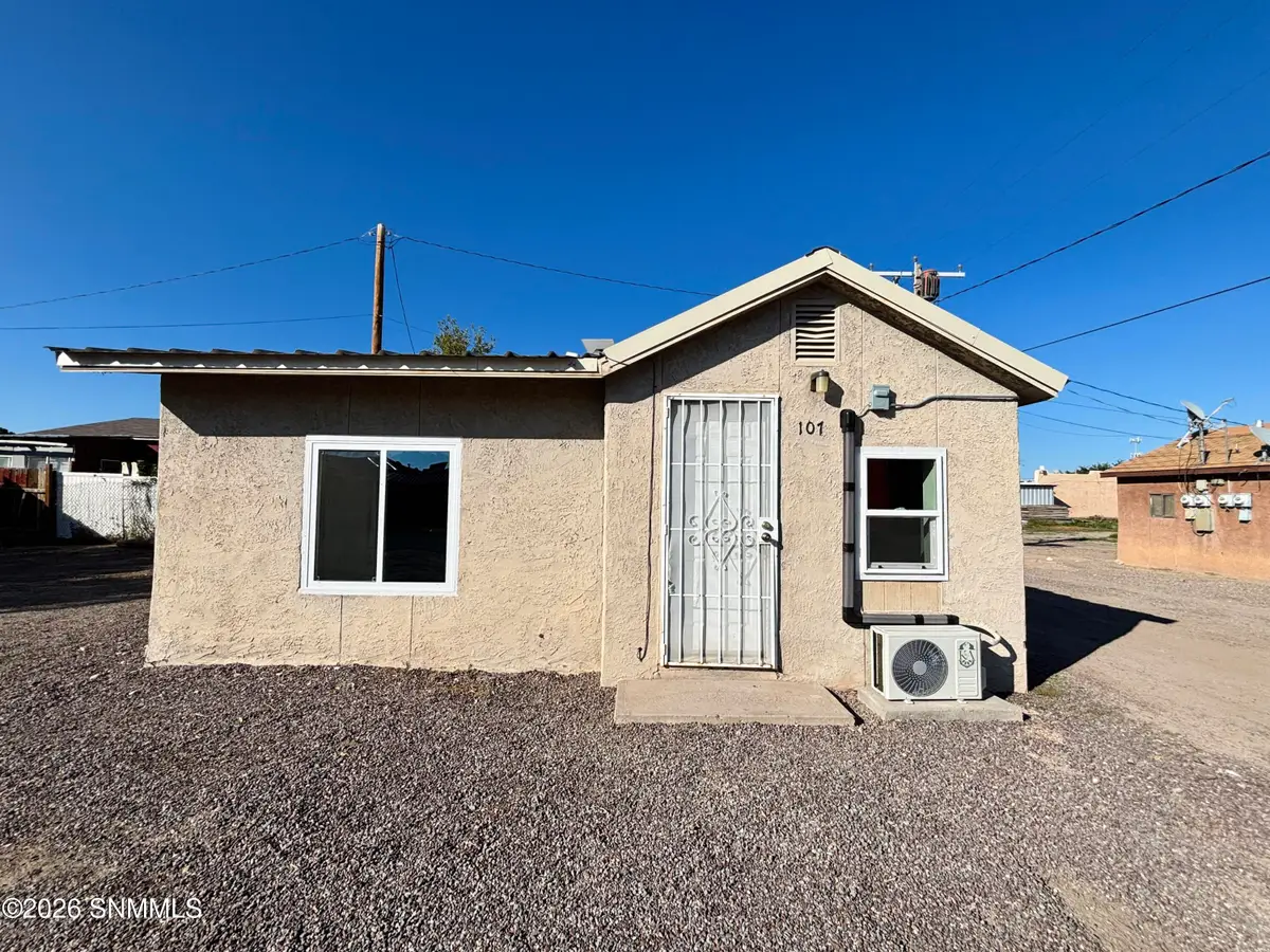 130 W Hill Street, Hatch, NM 87937 - #1
