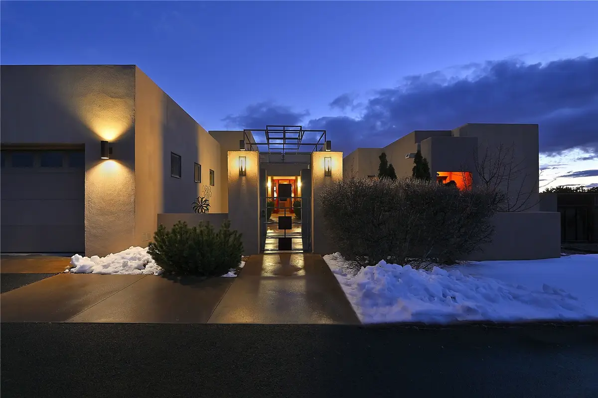 570 Via Arista, Santa Fe, NM 87506 - Image #1