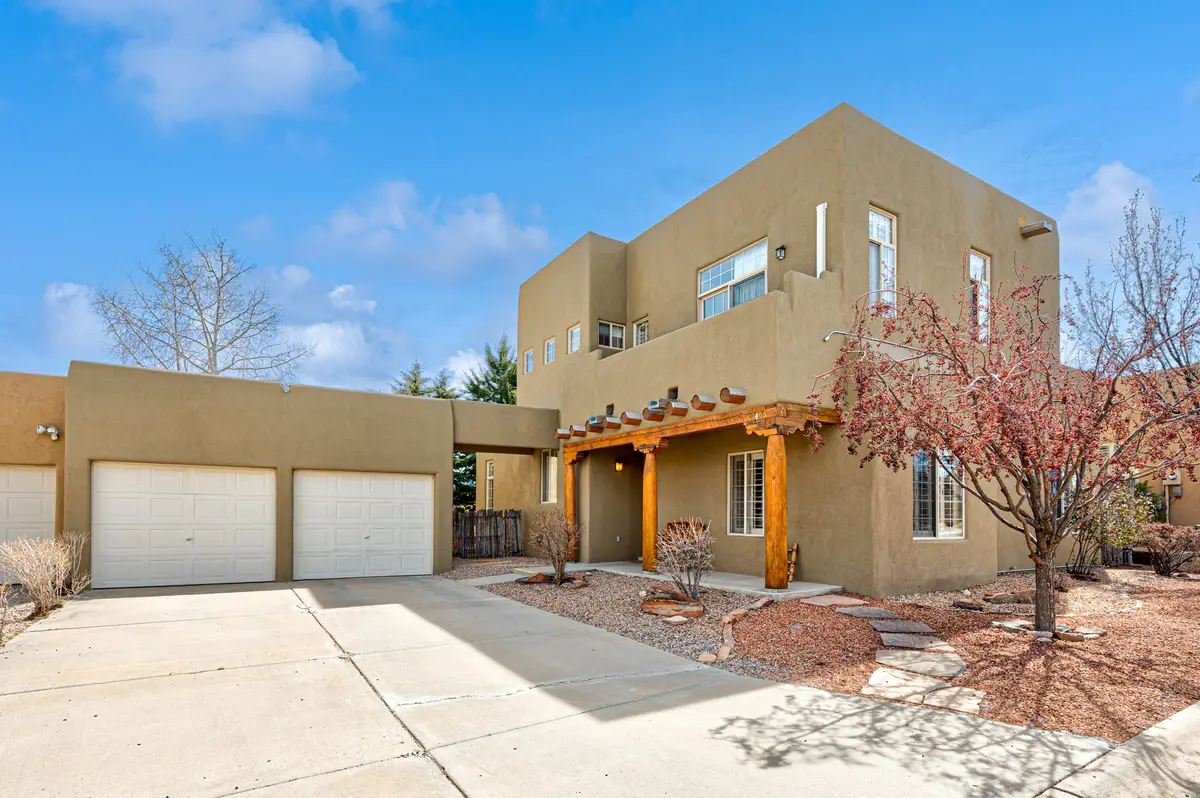 4405 Autumn Leaf Lane, Santa Fe, NM 87507 - Image #1