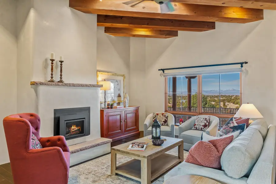 34 Camino De Vecinos, Santa Fe, NM 87507 - Image #3