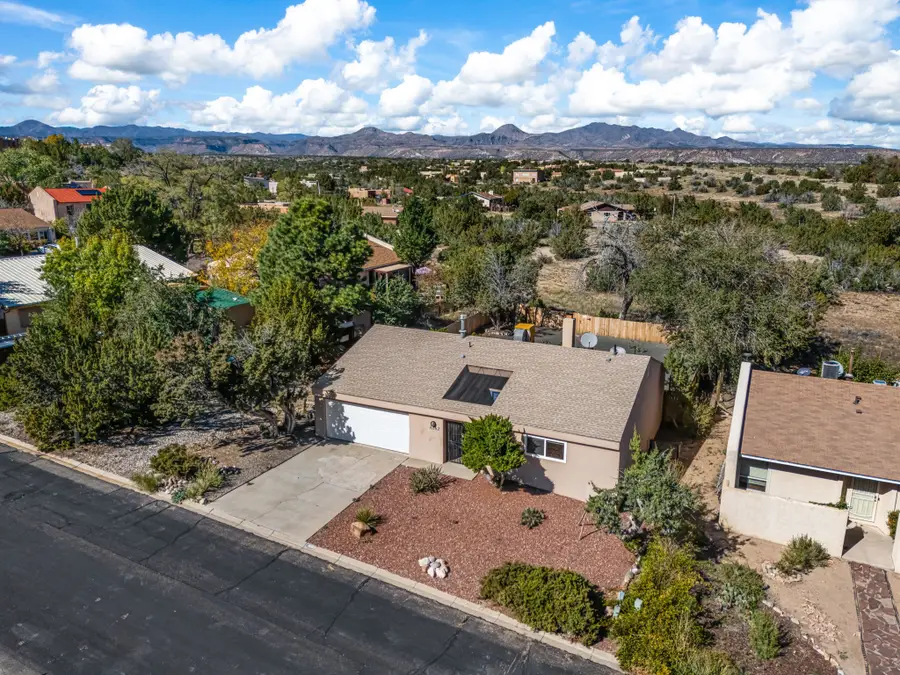 6562 Sahchu, Cochiti Lake, NM 87083 - Image #2