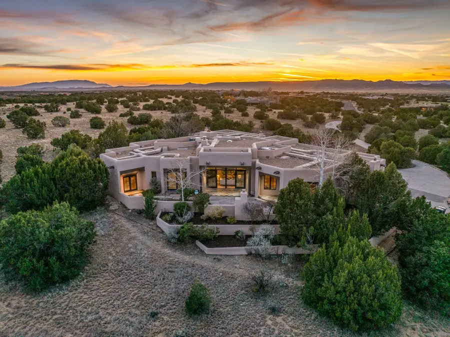 24 E Golden Eagle, Santa Fe, NM 87506 - Image #2