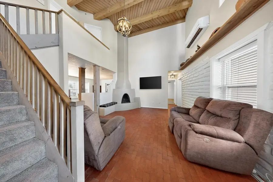 2518 Thompson Loop Nw, Albuquerque, NM 87104 - Image #2