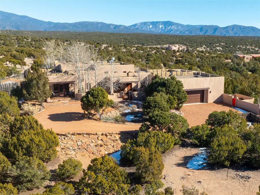 18 Bella Loma, Santa Fe, NM 87506 - Image #2