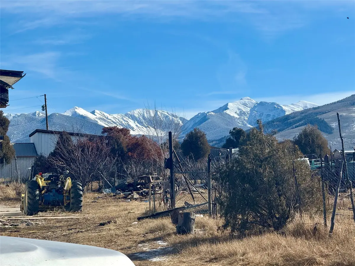 82 Private Drive 1305, Truchas, NM 87578 - #1