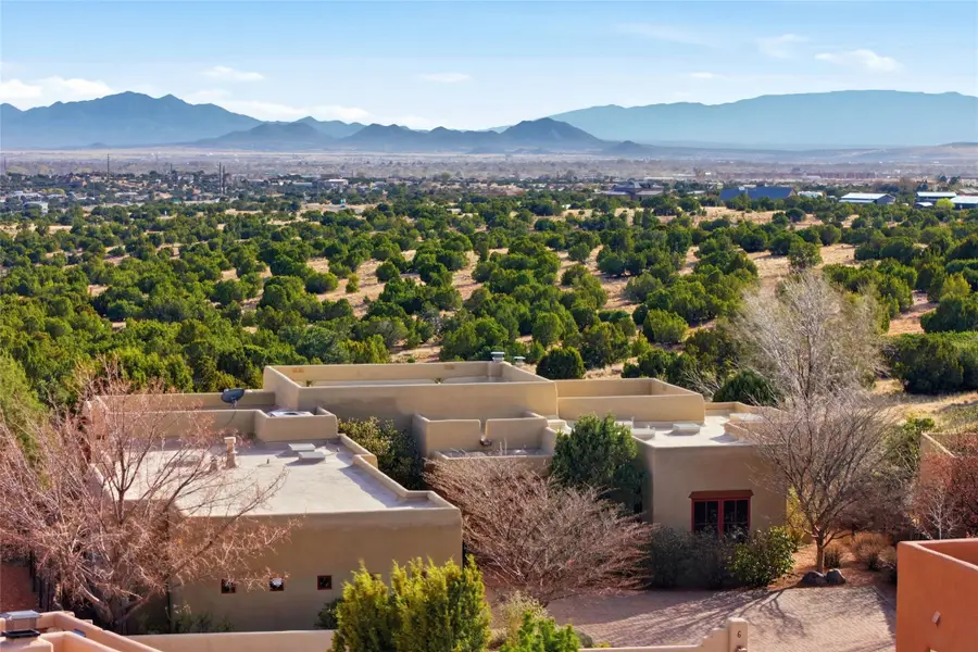 6 Camino De Vecinos, Santa Fe, NM 87507 - #3