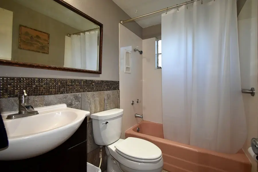 131 Spruce Street, Santa Fe, NM 87501 - Image #3