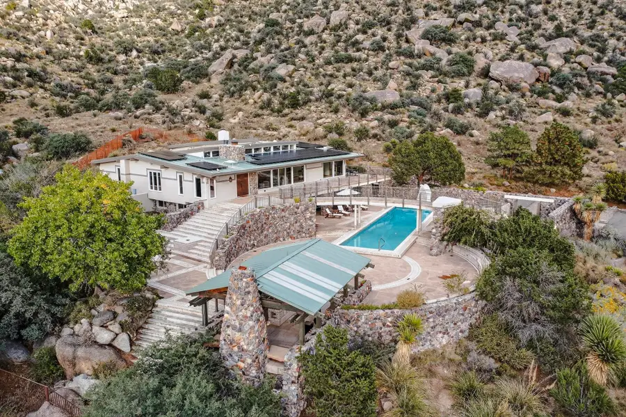 9 Sandia Heights Drive Ne, Albuquerque, NM 87122 - Image #2