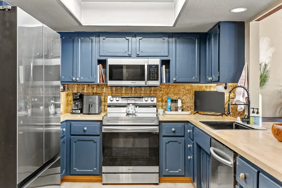 3317 James, Santa Fe, NM 87507 - Image #2