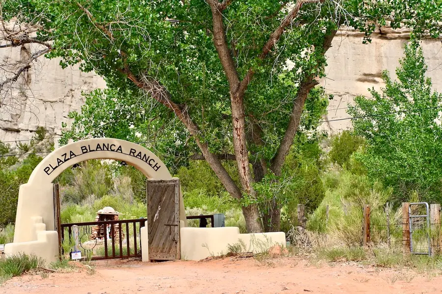 Plaza Blanca Ranch, Abiquiu, NM 87510 - Image #2