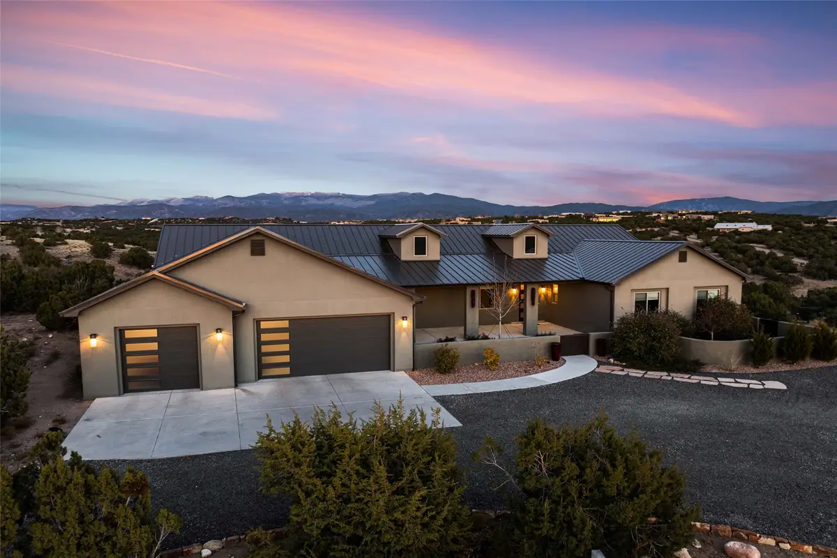 18 Sunrise Vista, Santa Fe, NM 87506 - Image #1