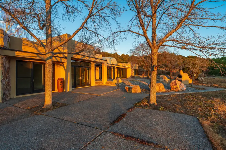 117 La Ventana, Santa Fe, NM 87508 - Image #2