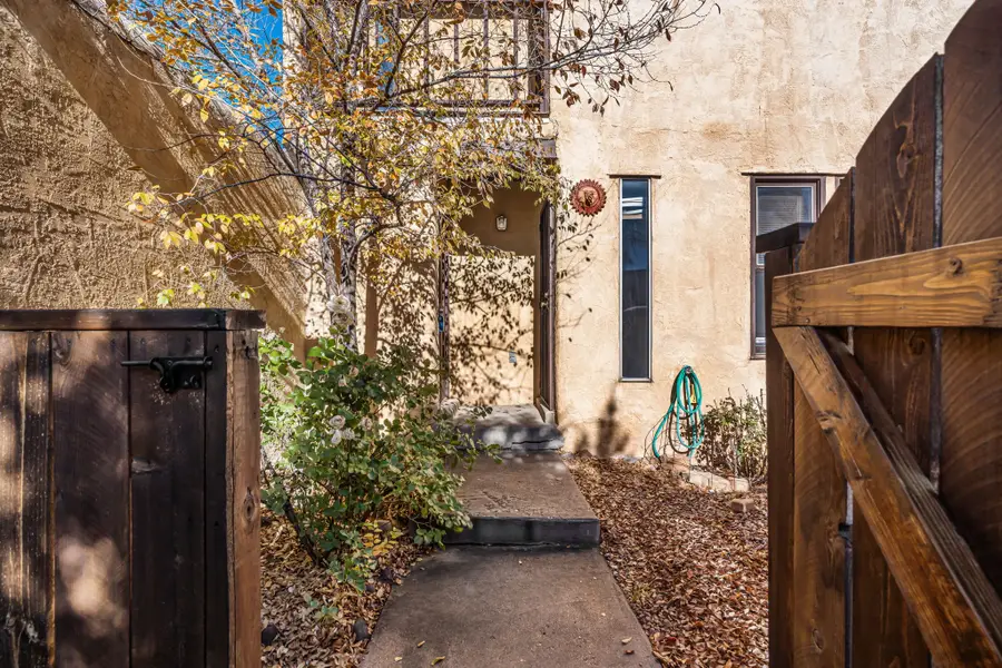 3154 Plaza Blanca, Santa Fe, NM 87507 - Image #3