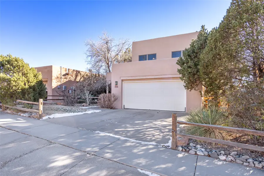 2804 Cliff Palace, Santa Fe, NM 87507 - Image #2