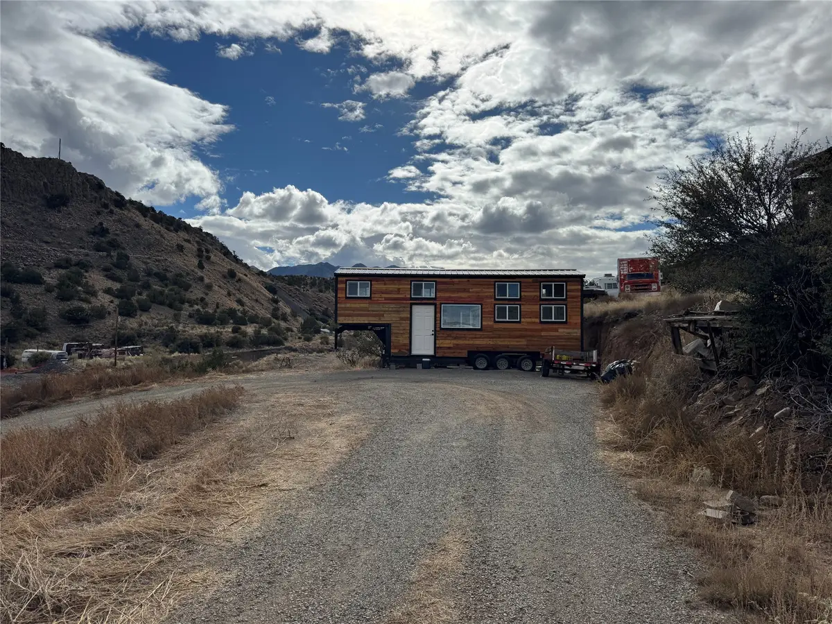 13 Peaceful Way, Madrid, NM 87010 - Image #1