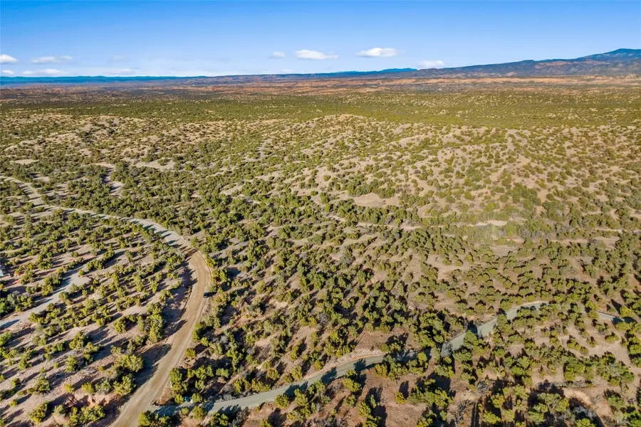 112 Vuelta Maria, Santa Fe, NM 87506 - Image #2