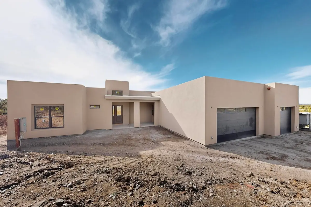 24 W Longview Drive, Santa Fe, NM 87505 - Image #1