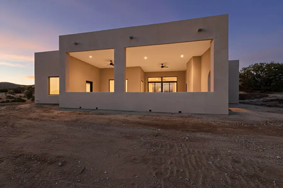 24 W Longview Drive, Santa Fe, NM 87505 - Image #3