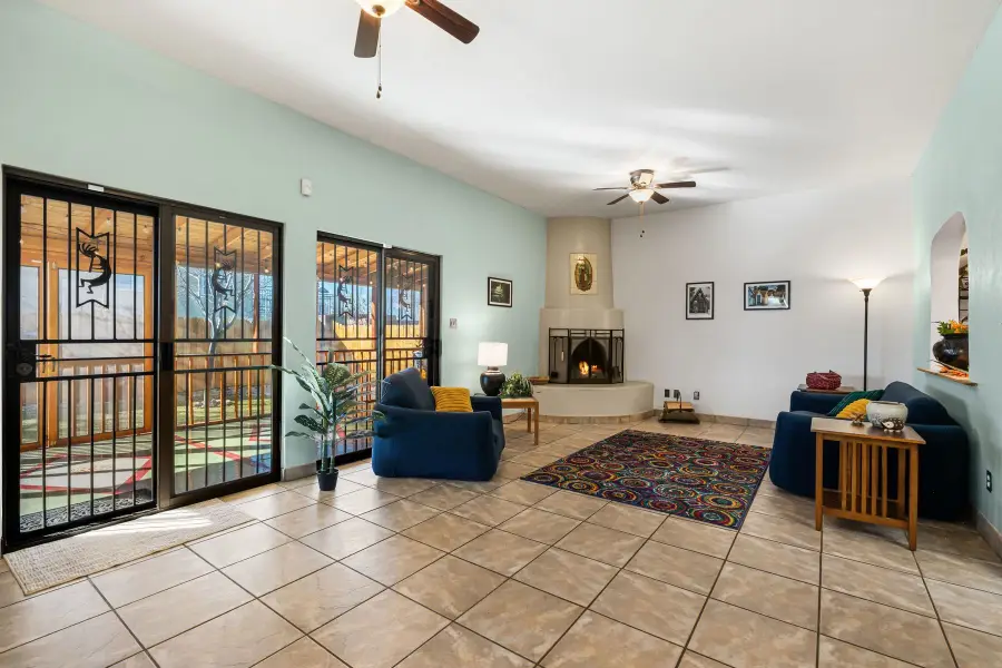 1628 La Cieneguita, Santa Fe, NM 87507 - Image #3