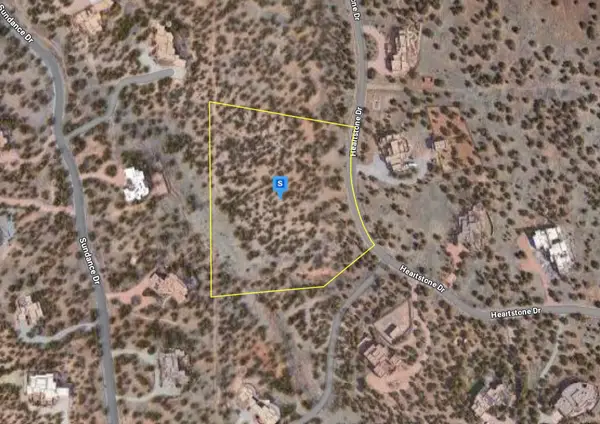 37 Heartstone Drive, Santa Fe, NM 87506