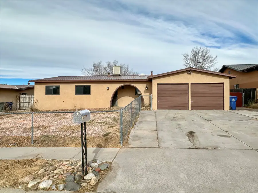 2709 Paseo De Tularosa, Santa Fe, NM 87505 - Image #2