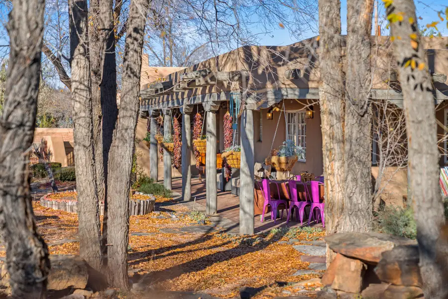 1109 Don Gaspar Lane, Santa Fe, NM 87505 - Image #3