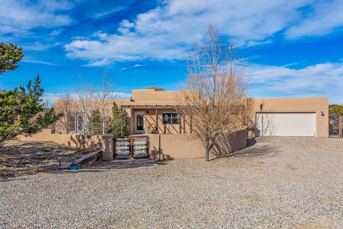 15 Domingo Road, Santa Fe, NM 87508 - Image #1