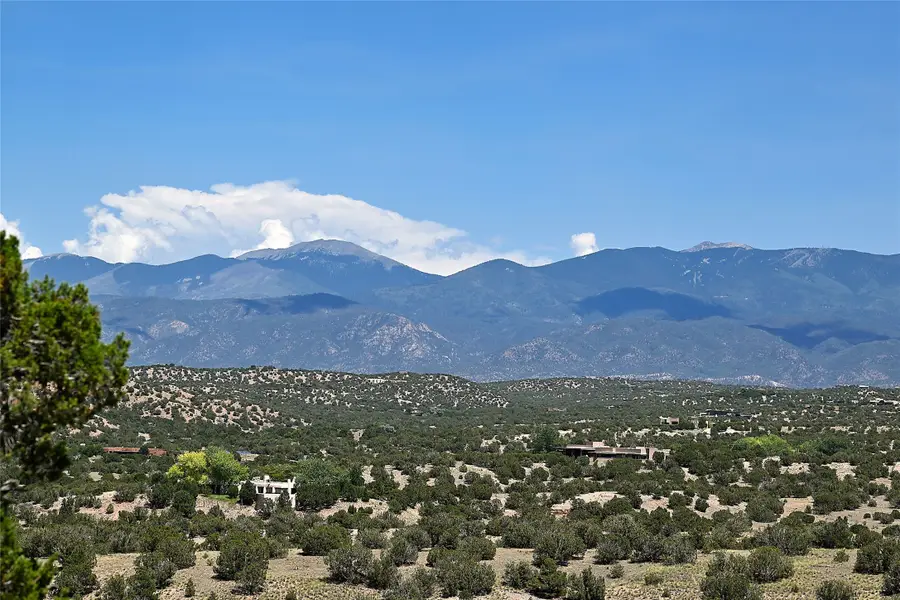 77 Headquarters Trail, Santa Fe, NM 87506 - Image #3