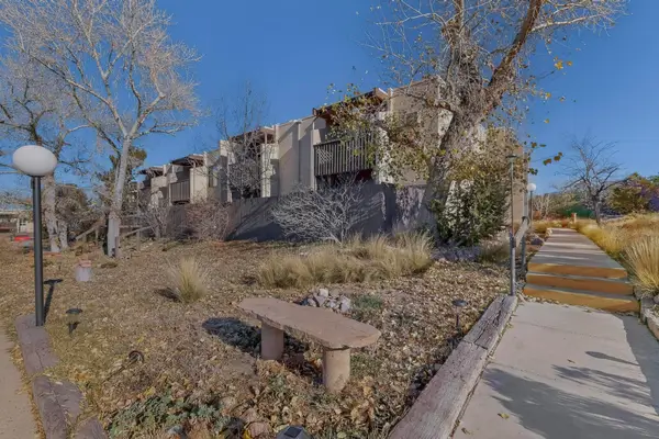 149 Calle Ojo Feliz #X, Santa Fe, NM 87505