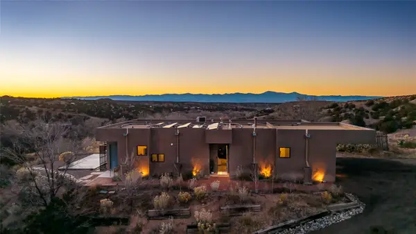 31 Camino Chupadero, Santa Fe, NM 87506