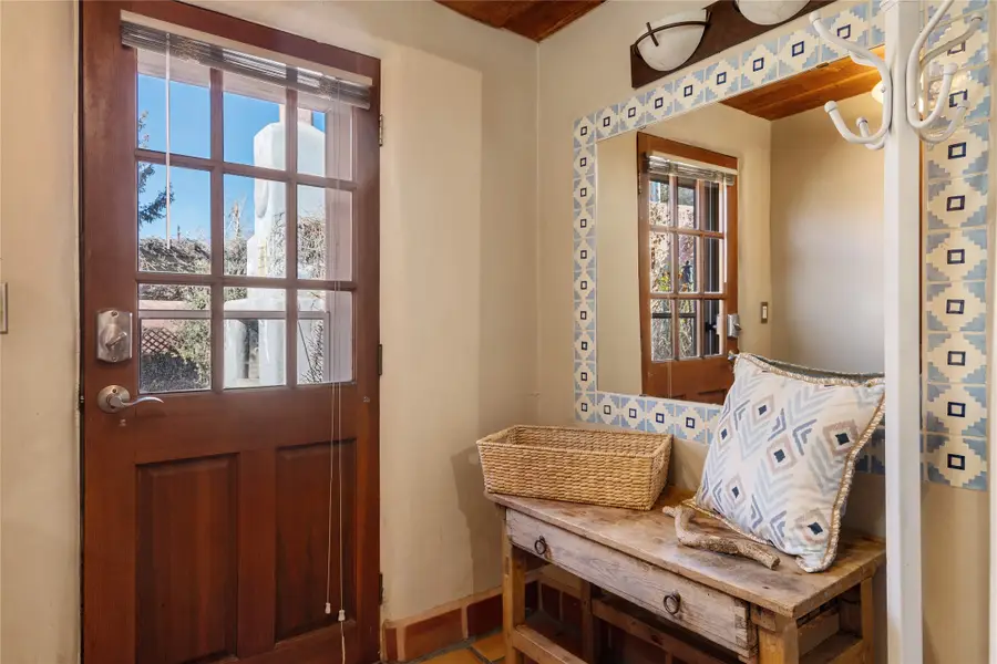 134 Duran #B, Santa Fe, NM 87501 - Image #2