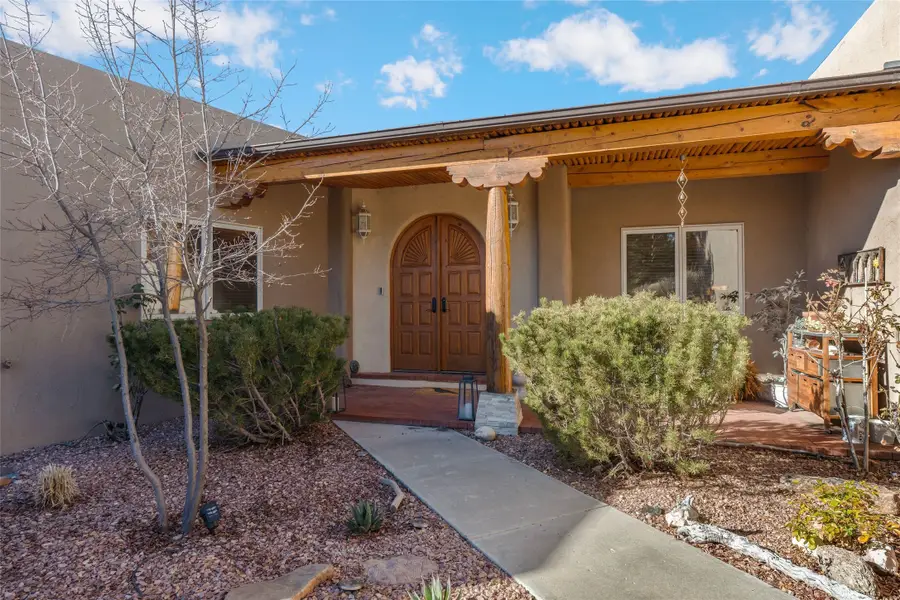 3005 Governor Lindsey Road, Santa Fe, NM 87505 - Image #2