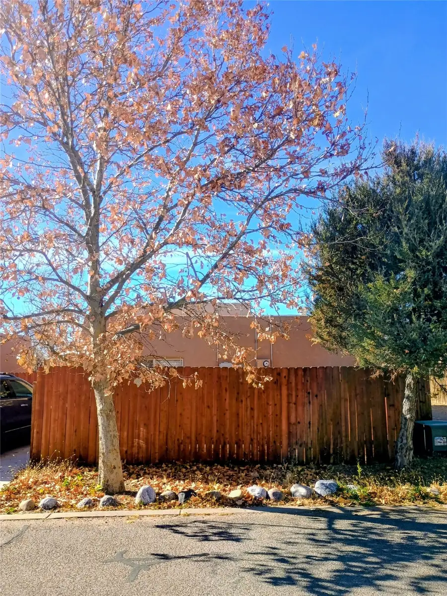 4532 Camino Verde, Santa Fe, NM 87507 - Image #2