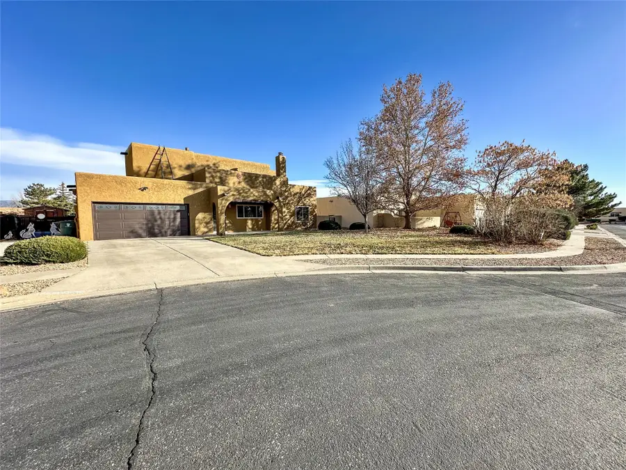 4208 Coyote Lane, Santa Fe, NM 87507 - Image #3