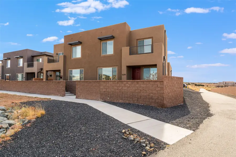 5238 Gold Hill Lane, Santa Fe, NM 87507 - Image #2