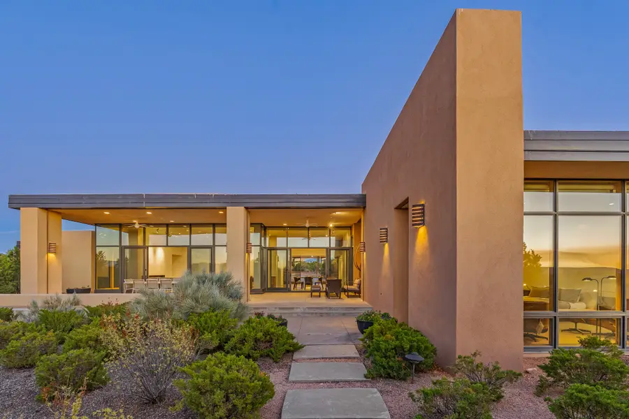 26 Bishops Dome Road, Santa Fe, NM 87506 - Image #2