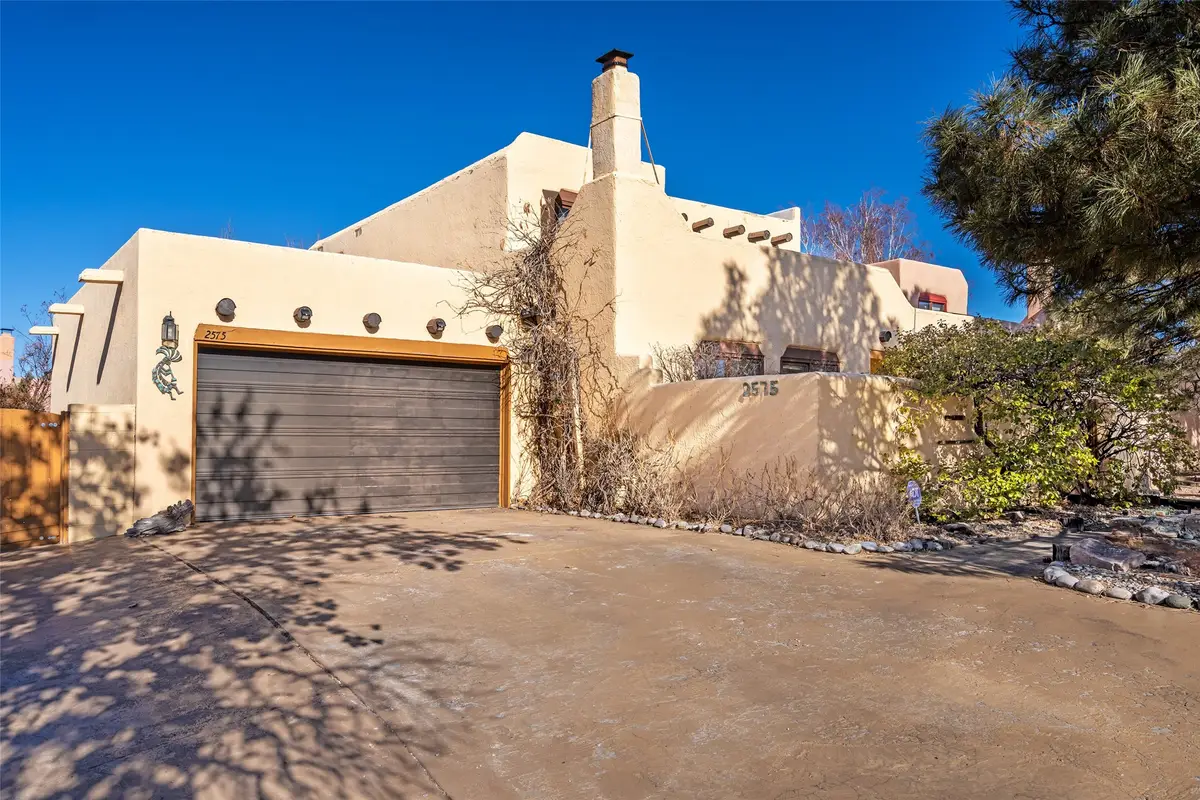 2575 Camino San Patricio, Santa Fe, NM 87505 - Image #1