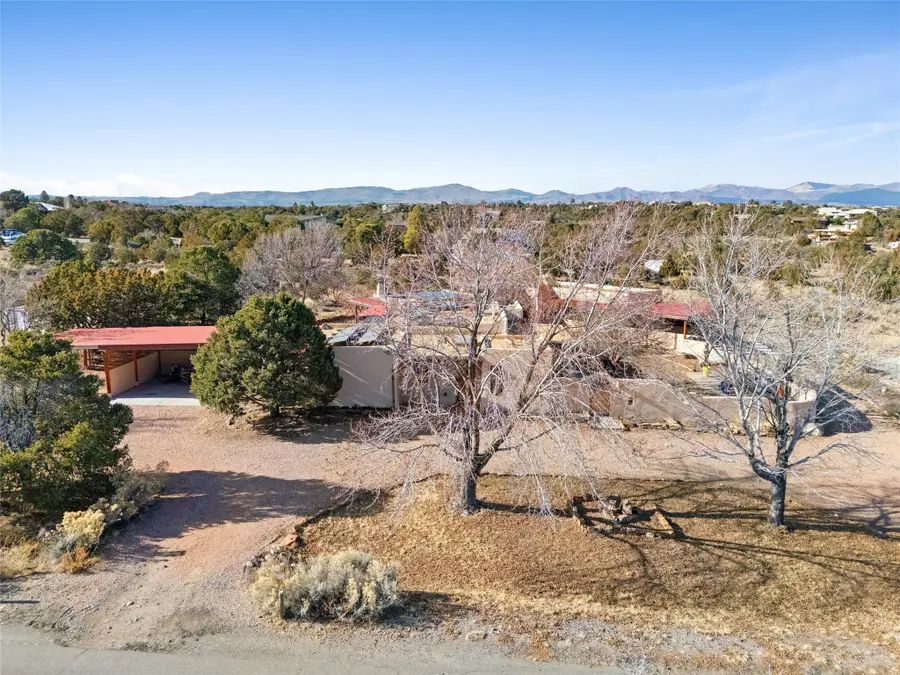162 Piedra Loop, White Rock, NM 87547 - Image #2