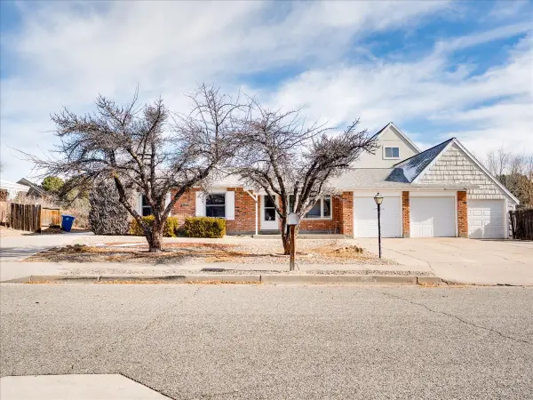 720 Kris Court, White Rock, NM 87547