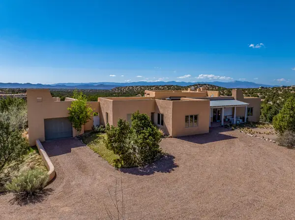 84 Paseo De Aguila, Santa Fe, NM 87506