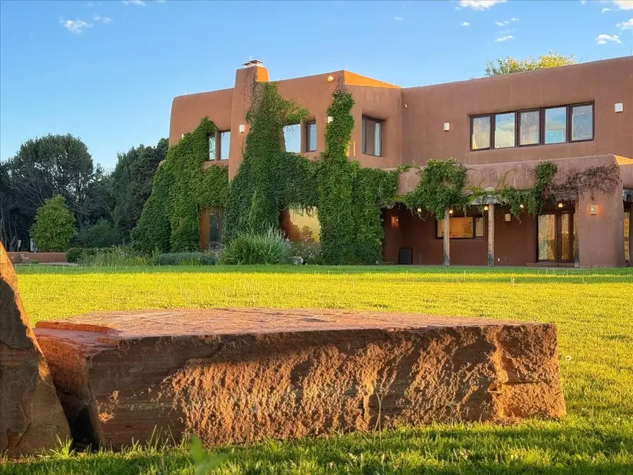 18 Calle San Martin, Santa Fe, NM 87501 - Image #2