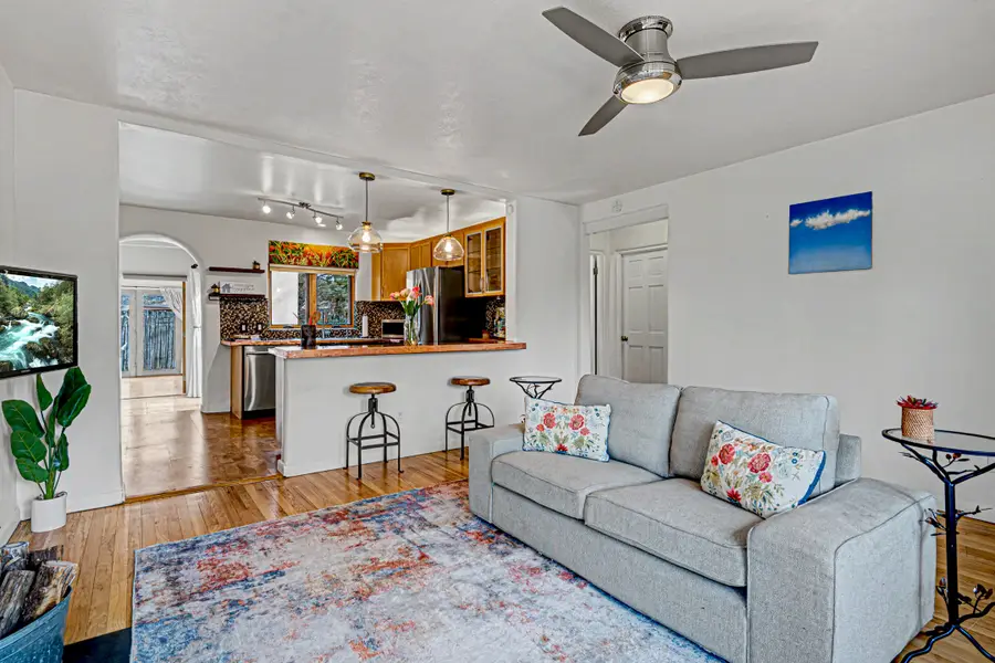 513 Calle Lucero, Santa Fe, NM 87505 - #2