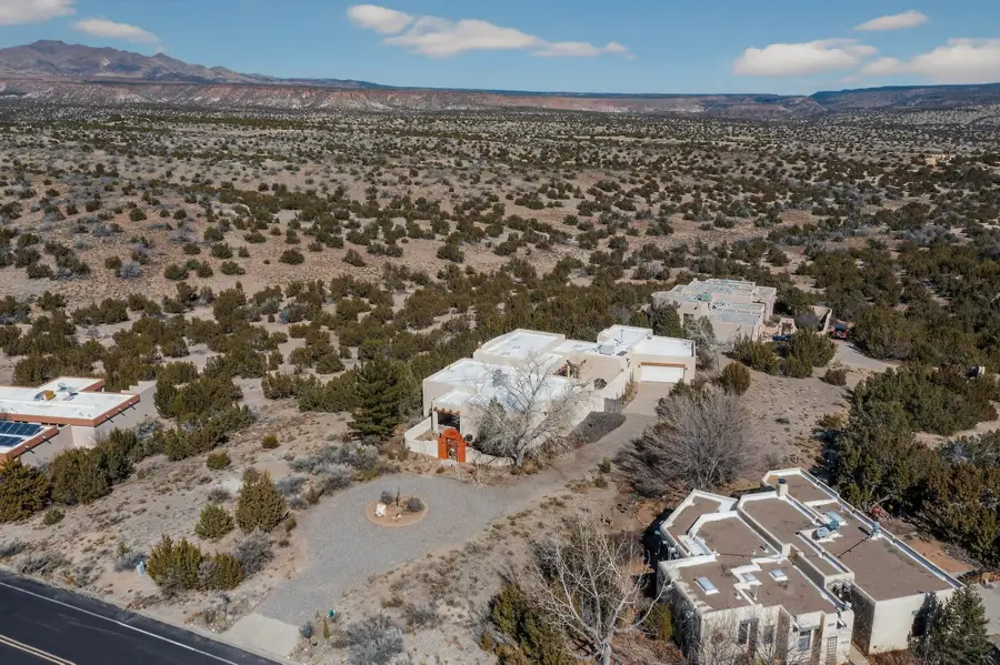 6384 Hoochaneetsa, Cochiti Lake, NM 87083 - #3