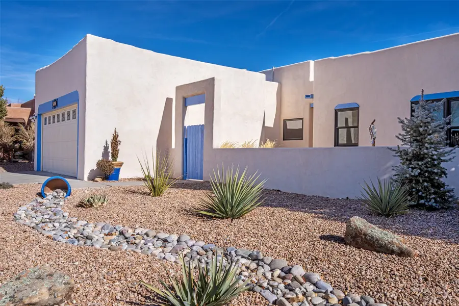 7487 Sagebrush Road, Santa Fe, NM 87507 - Image #3