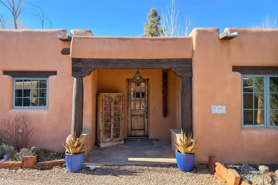 616 C E Alameda Street, Santa Fe, NM 87501 - Image #2