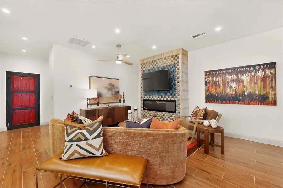 929 Shoofly Street #B, Santa Fe, NM 87505 - #2