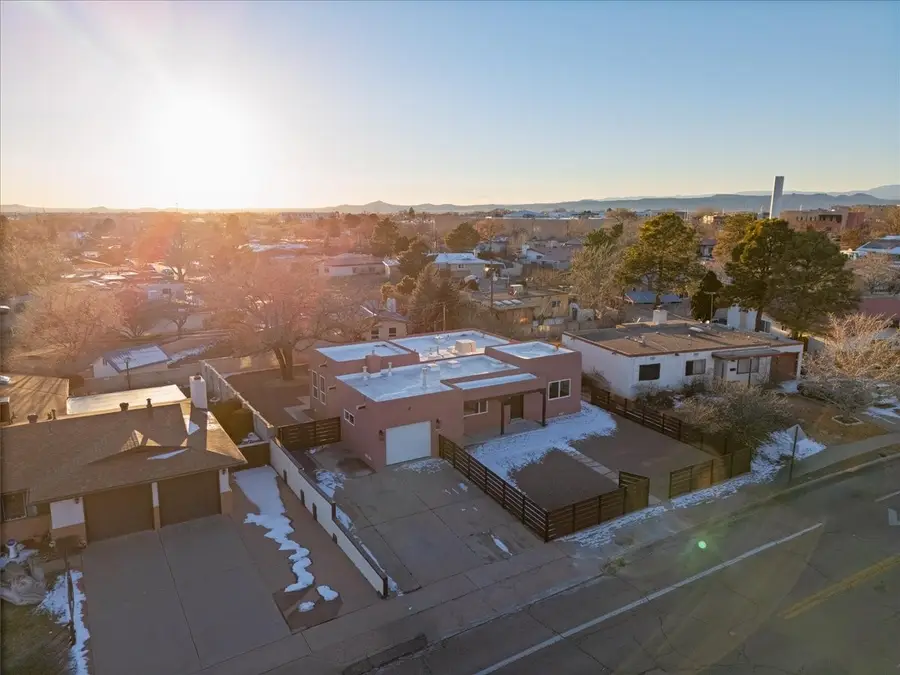 1106 Camino Consuelo, Santa Fe, NM 87505 - Image #2