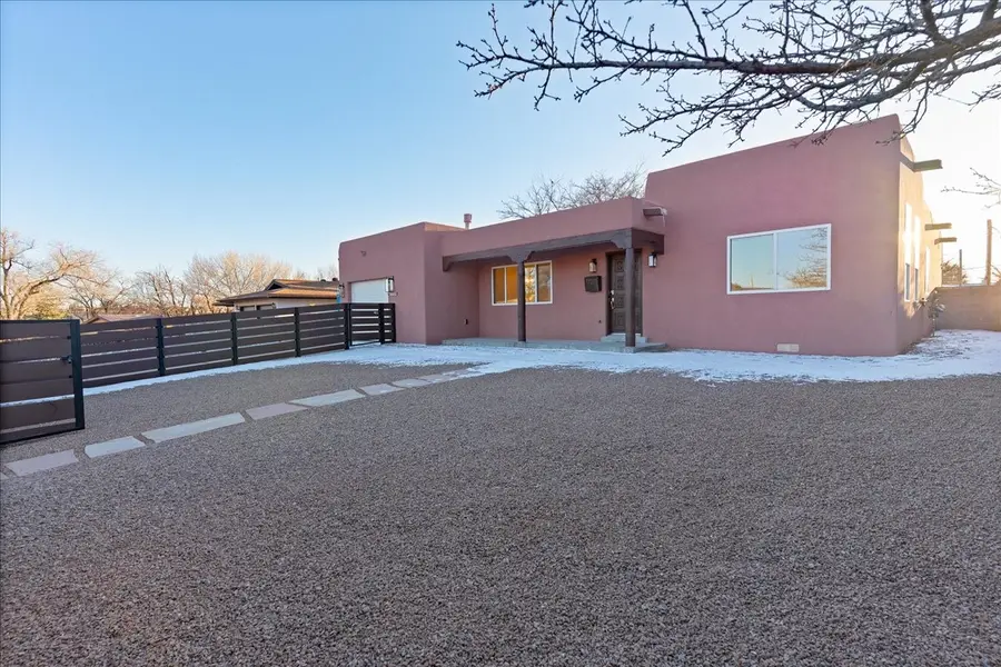 1106 Camino Consuelo, Santa Fe, NM 87505 - Image #3