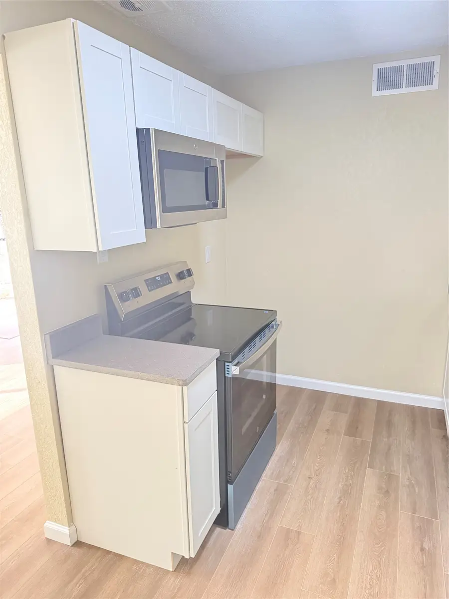 2063 Calle Ensenada, Santa Fe, NM 87505 - Image #3